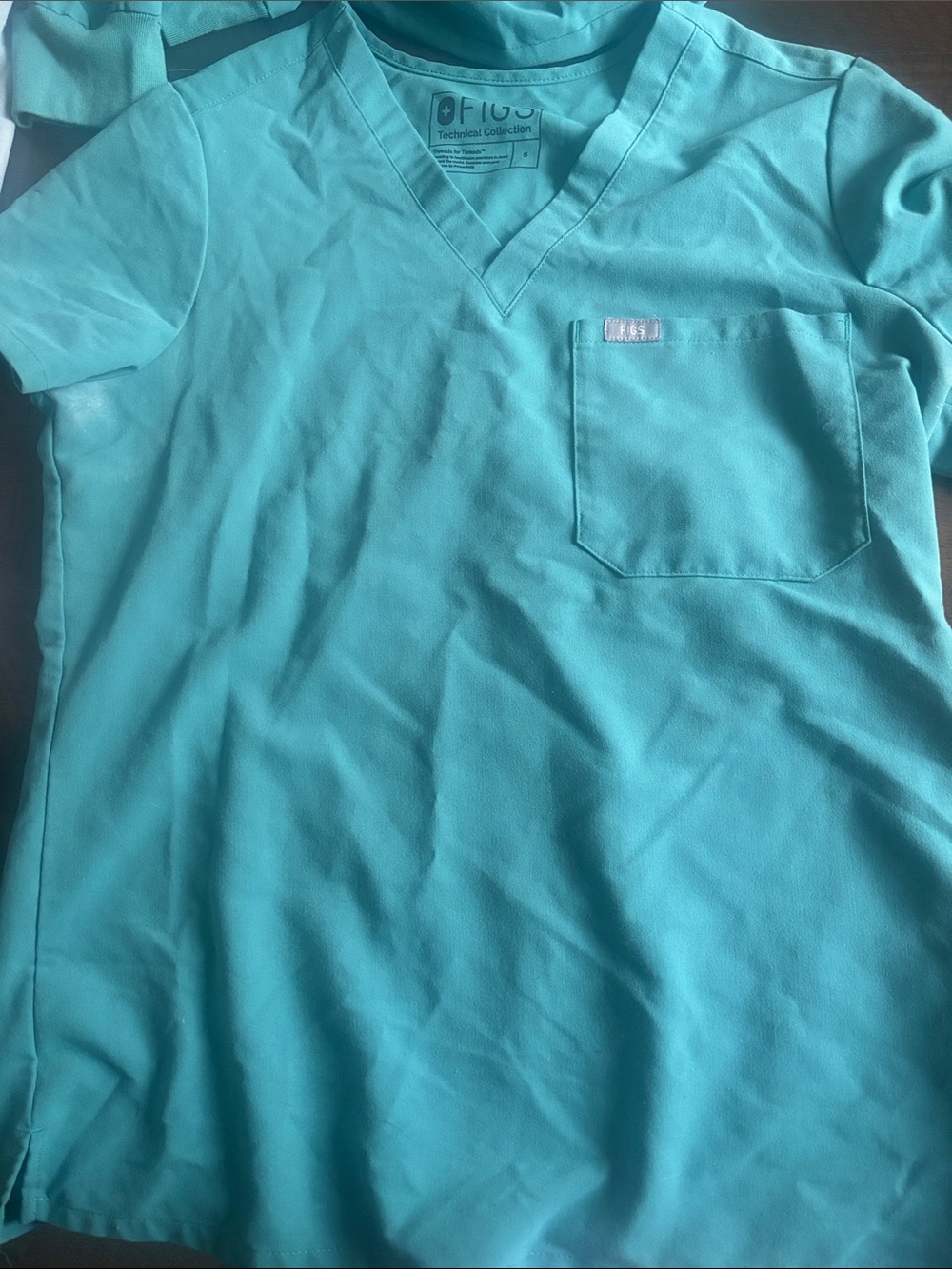 Figs Cactus/ Marine Women’s Catarina V-Neck Scrub Top- Teal Blue- Size Small